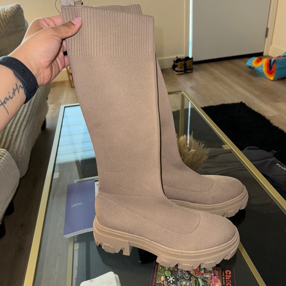 Forever 21 boots size 8 - Picture 1 of 4